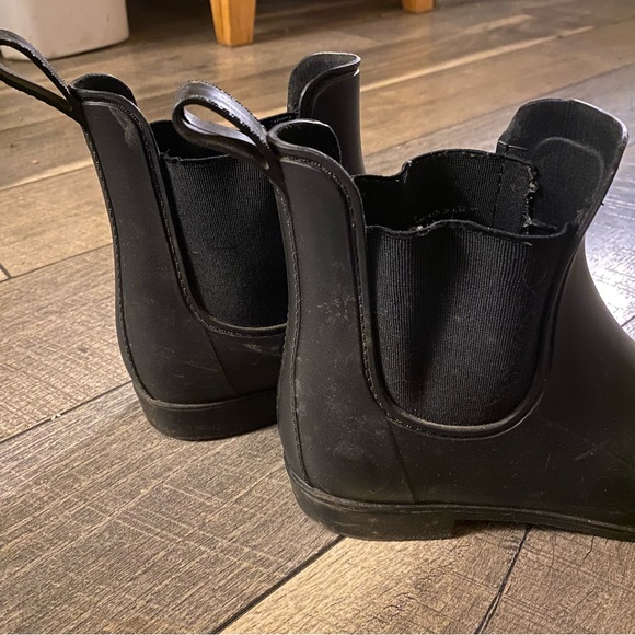 Merona || Black Chelsea Style Pull On Rubber Rainboots Size 9 - Picture 3 of 8